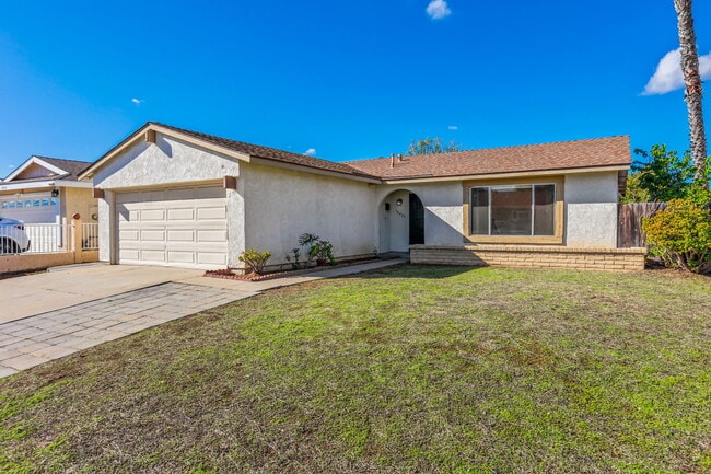 Primary Photo - 10420 Greenford Dr