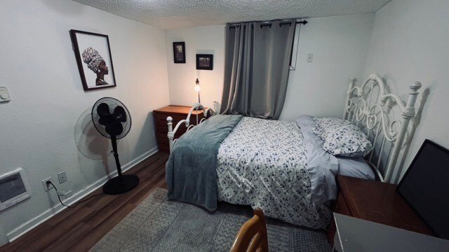 Building Photo - 360 Columbia St NE