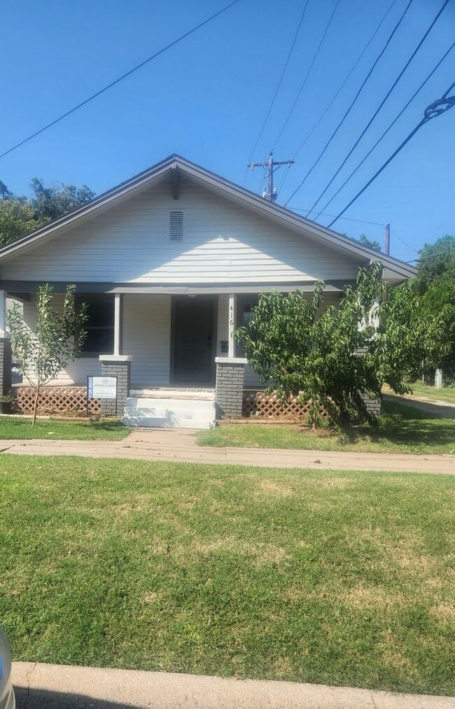 Primary Photo - 416 S Adams St