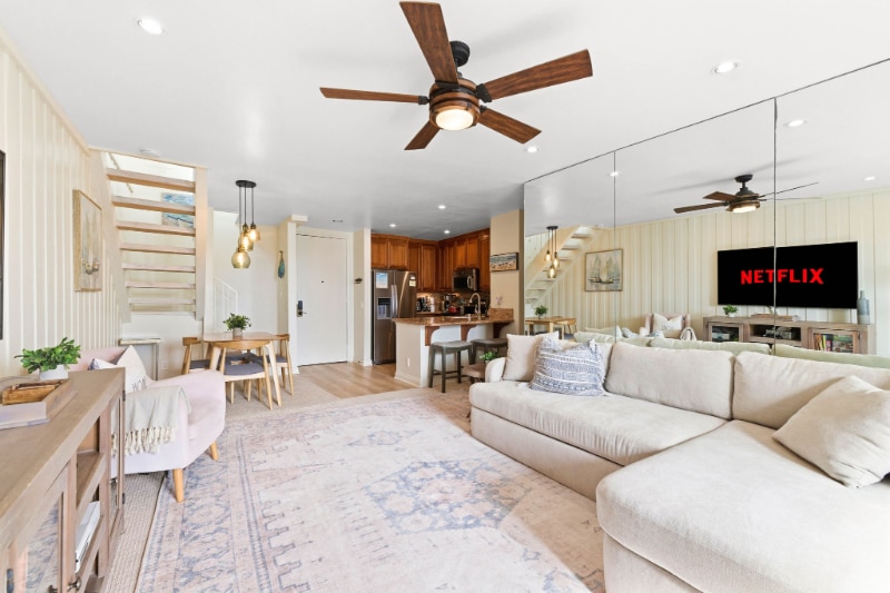 Building Photo - 999 N Pacific St