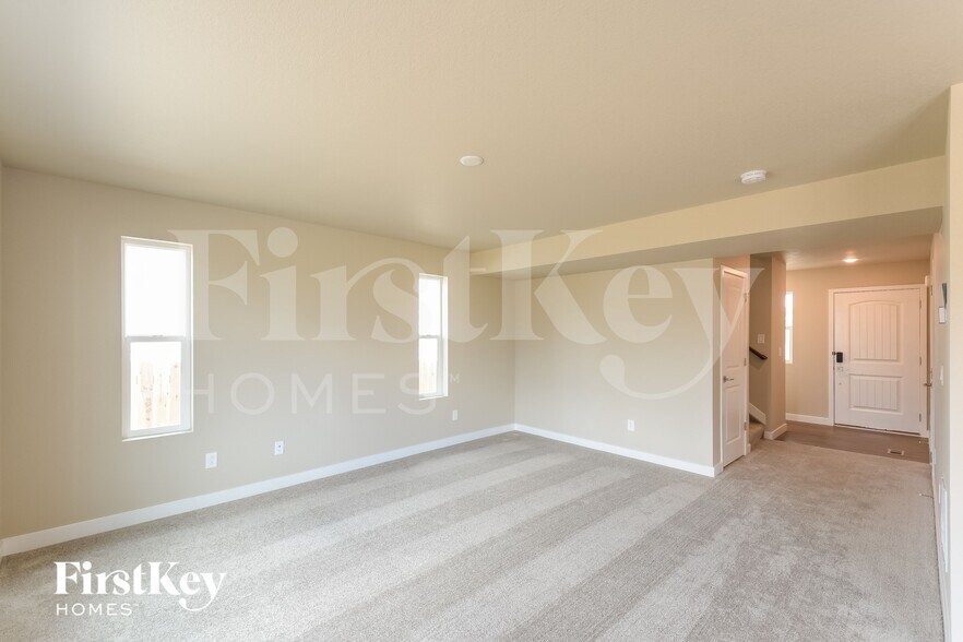 Building Photo - 10352 Horton Dr