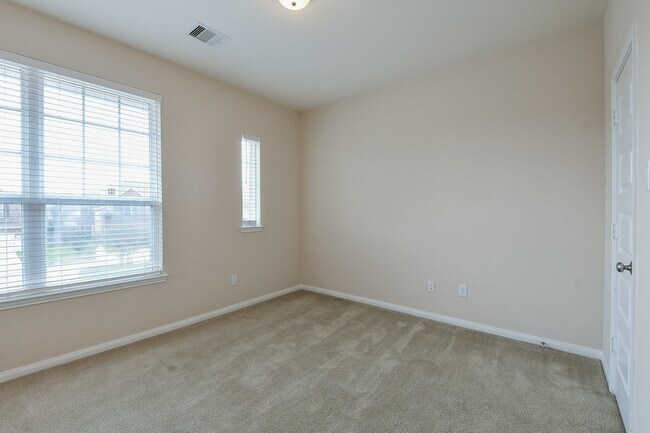 Building Photo - 4606 Sky Harbor Ct