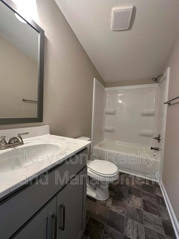 Building Photo - 221 Bumpus Mill Rd