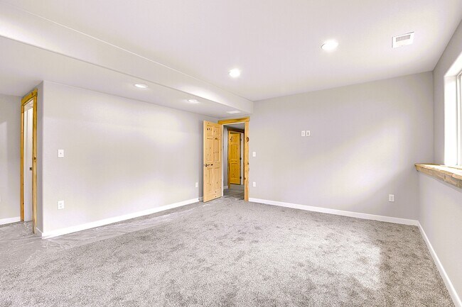 Building Photo - 132 Pauls Ln
