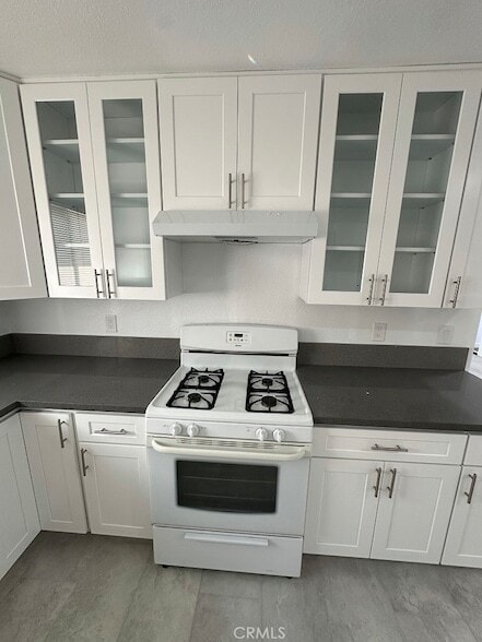 Building Photo - 15139 Las Piedras Dr