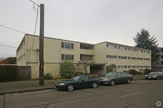 Primary Photo - Studio In Central West Seattle