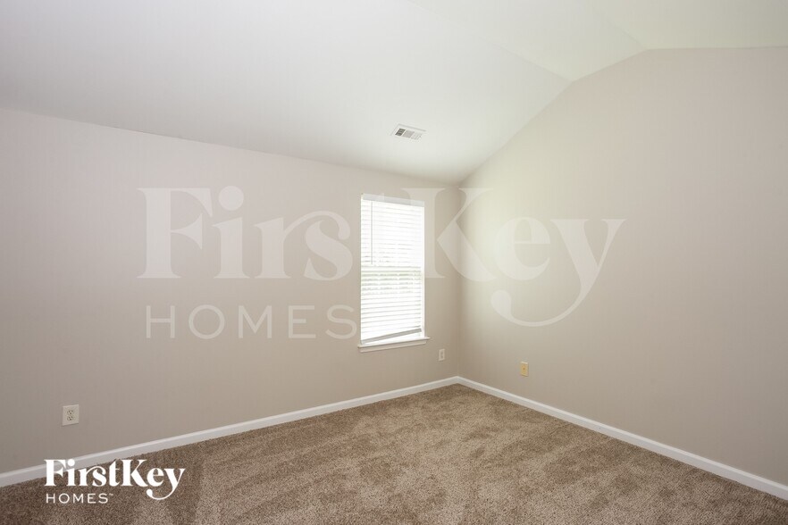 Building Photo - 5842 Brookfield Pointe Dr