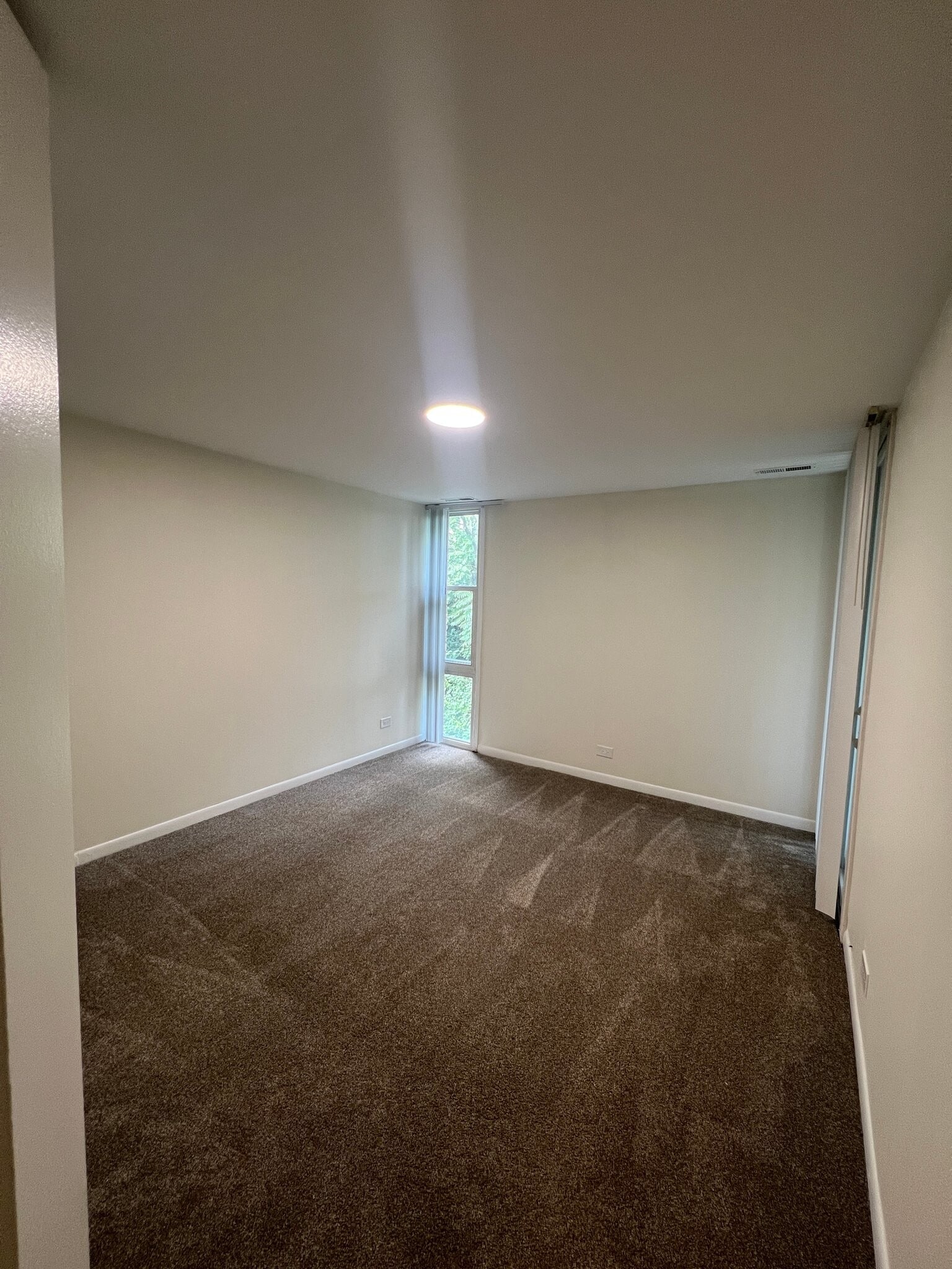 Building Photo - 5550 Abbey Dr