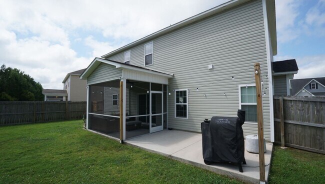 Building Photo - Onslow Bay Beautiful 4 Bedroom Home