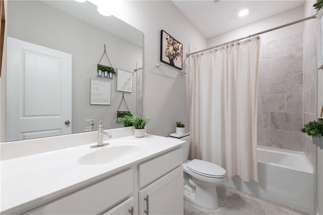 Building Photo - 3363 Park Pointe Cir