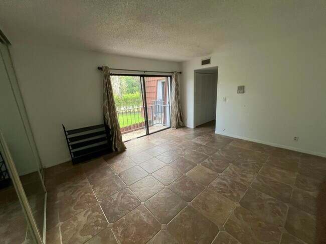 Building Photo - 3216 Spanish Wells Dr