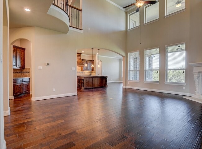 Building Photo - 9006 Forest Park Ct