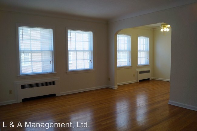 Building Photo - 2566 Kemper Rd