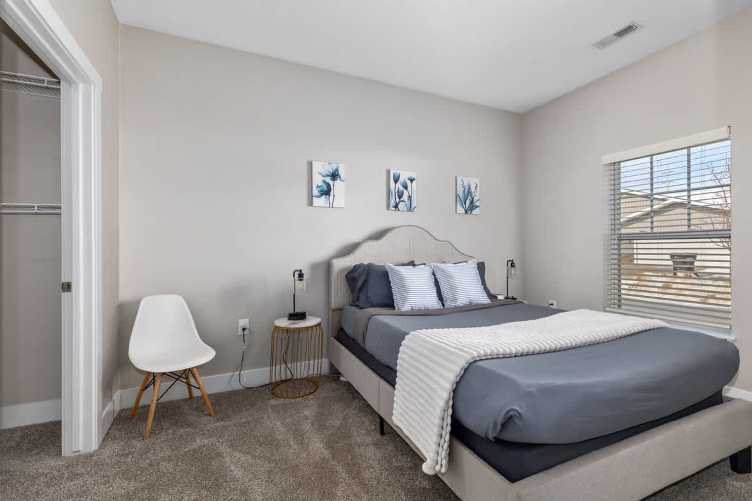 Building Photo - 3938 Pinot Dr