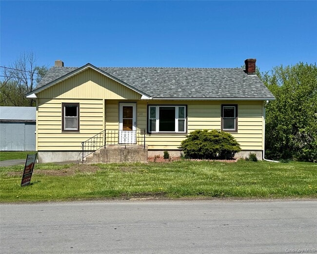 Building Photo - 111 Round Hill Rd