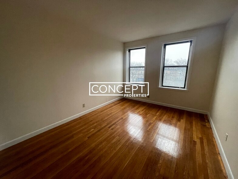 Building Photo - 1131 Commonwealth Ave