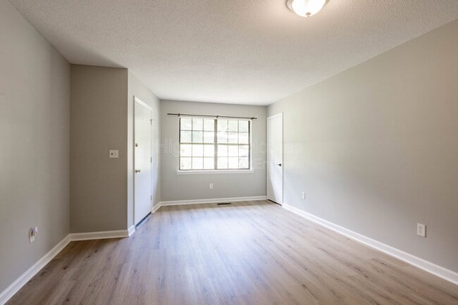 Building Photo - 382 Smitherman Rd