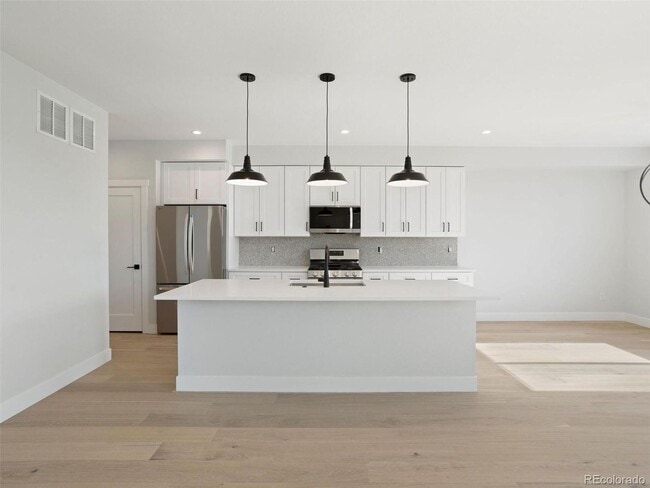 Building Photo - Brand New 3BD, 4BA Half-Duplex in Villa Park with Back Yard