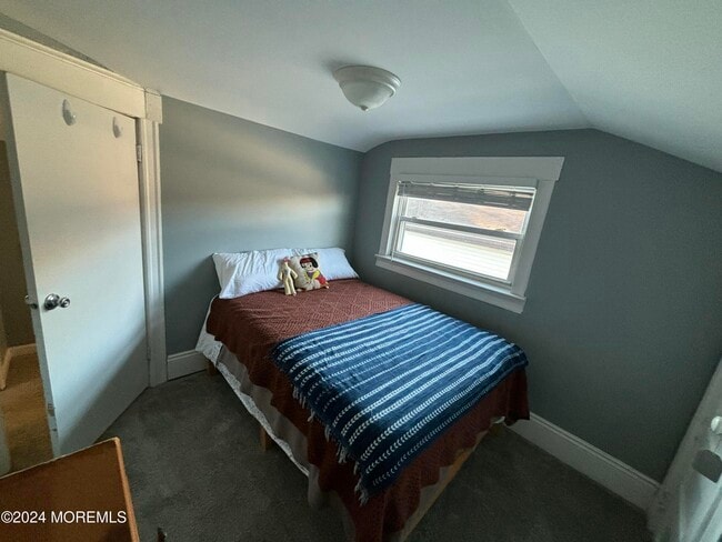 Building Photo - 1212 10th Ave