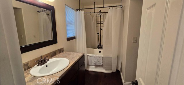 Building Photo - 27607 Oak Knoll Dr