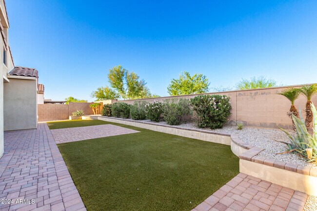 Building Photo - 14549 S 178th Dr