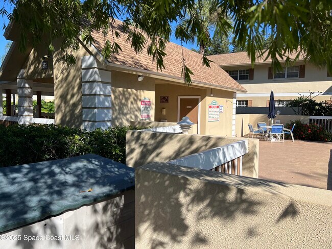 Building Photo - 1609 Sunny Brook Ln