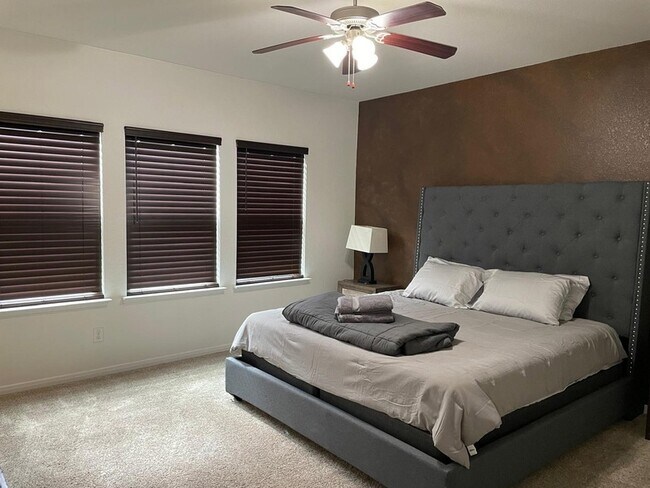 Building Photo - 3322 Harvest Meadow Ln