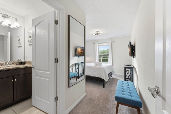 Building Photo - 2440 Dubai St