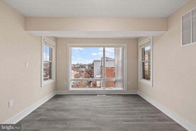 Building Photo - 3517 14th St NW