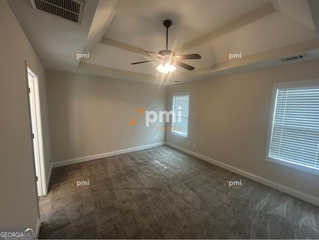 Building Photo - 209 Allington Walk