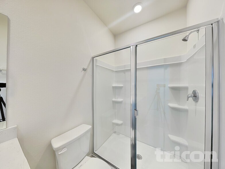 Building Photo - 12713 Big Rnch Rd