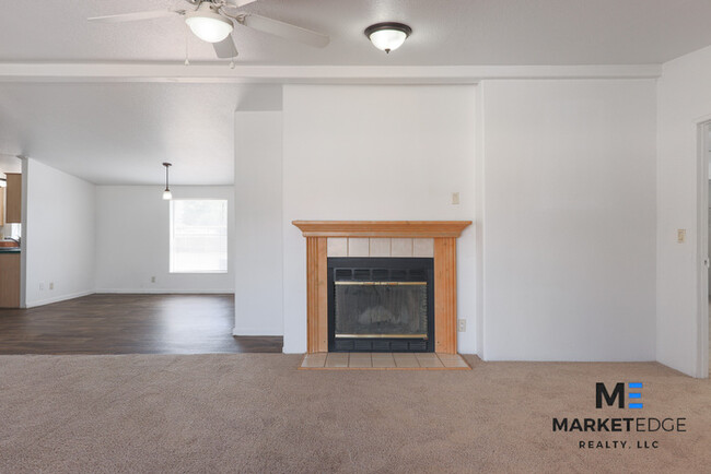 Building Photo - 5Bed/3Bath Home in Buckeye, AZ! Ready for ...