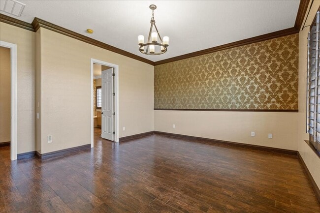 Building Photo - Exquisite Guard-Gated 3bd Luxury Home with Private Pool