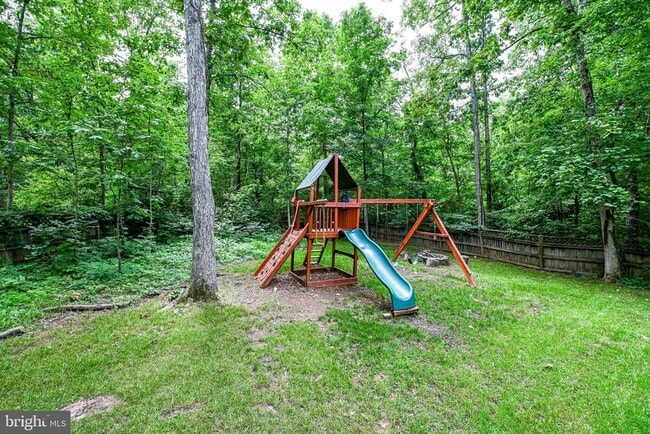 Building Photo - 12127 Holly Knoll Cir