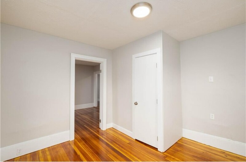 Building Photo - 6 Howard St