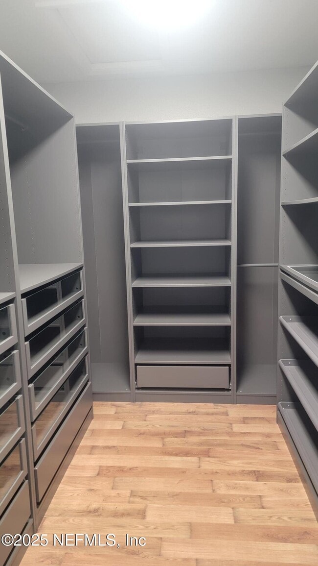 Building Photo - 6413 Timber Cv Ct