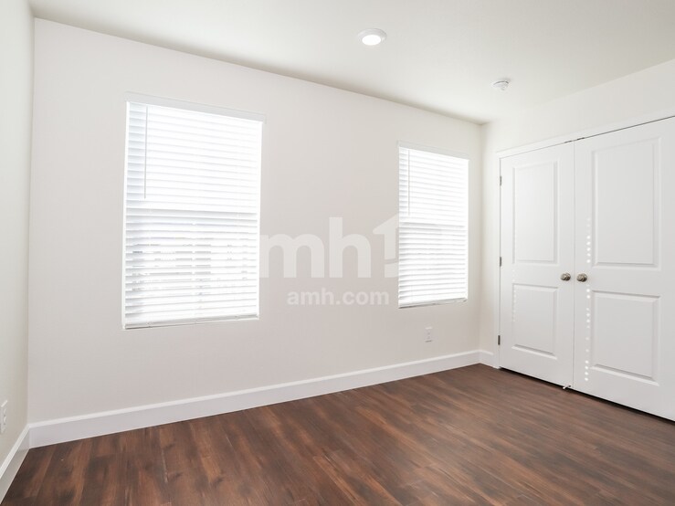 Building Photo - 6541 Enlightenment Dr