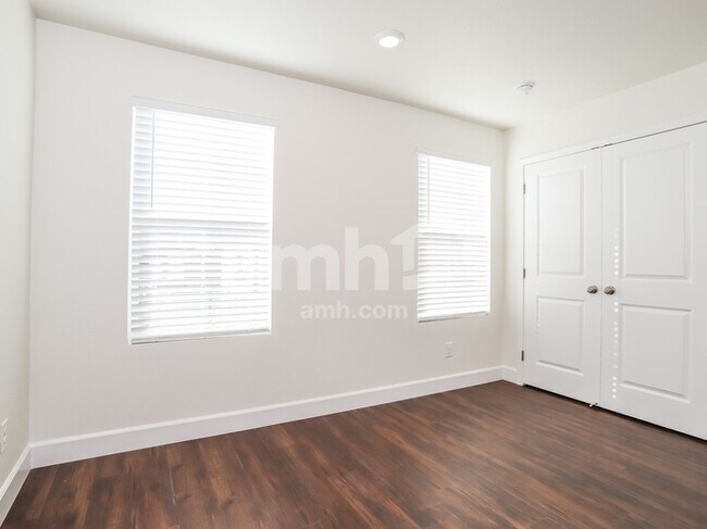 Building Photo - 6541 Enlightenment Dr