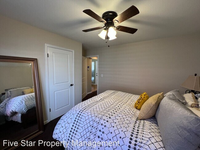 Building Photo - 3 br, 2 bath House - 2209 Chelmsford Dr