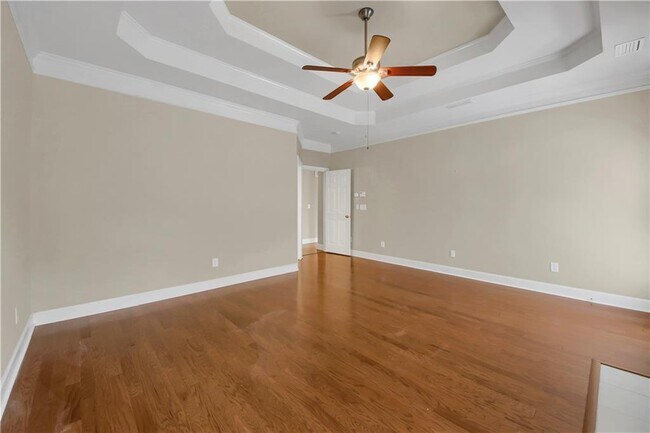 Building Photo - 312 Declaire Way NE