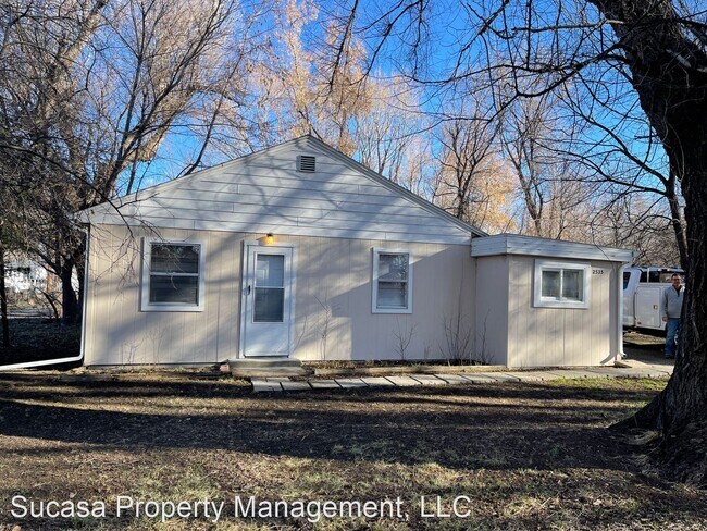 Building Photo - 2 br, 1 bath House - 2535 Rockwood Dr.