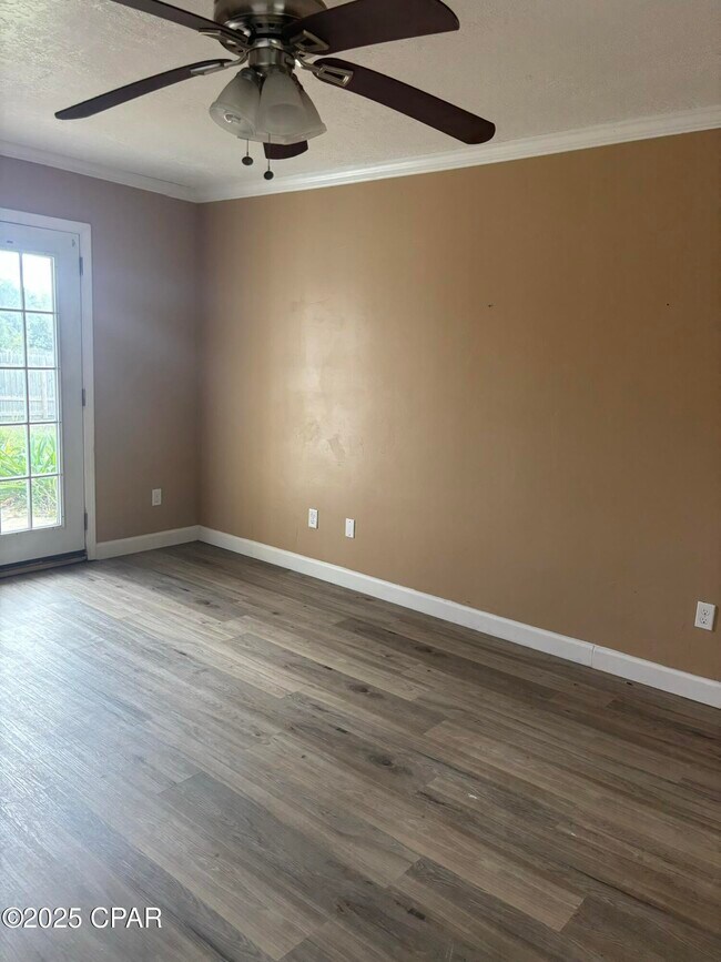 Building Photo - 721 Flight Ave