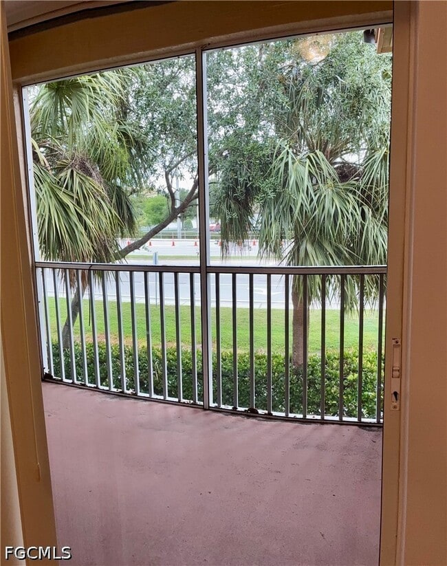 Building Photo - 15401 Bellamar Cir