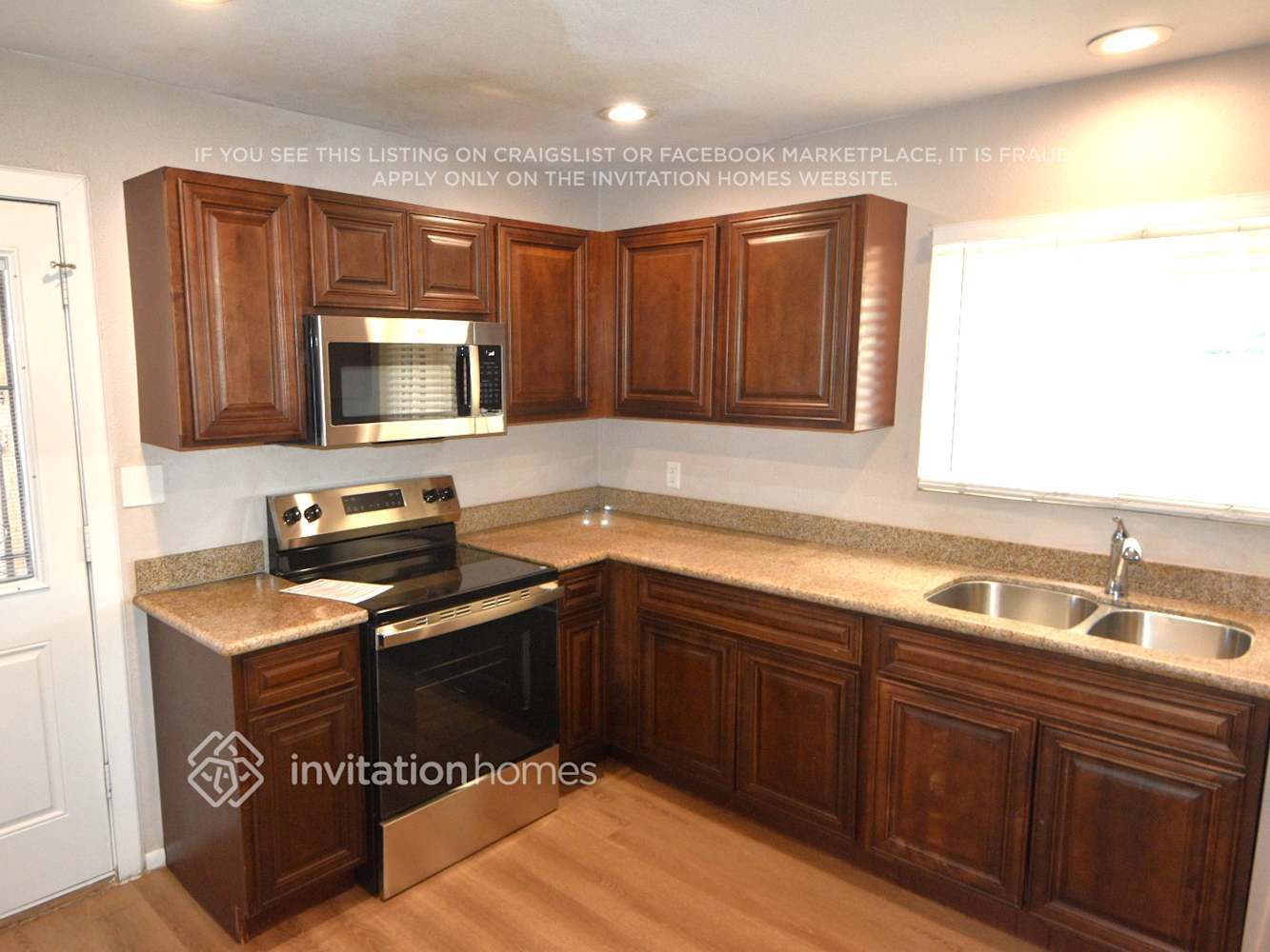 Building Photo - 1001 E Ruth Ave