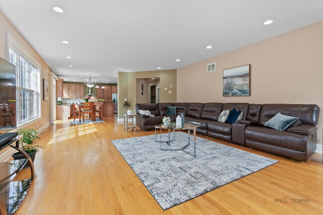 Building Photo - 312 Camargo Ct