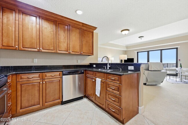 Building Photo - 1478 Riverplace Blvd