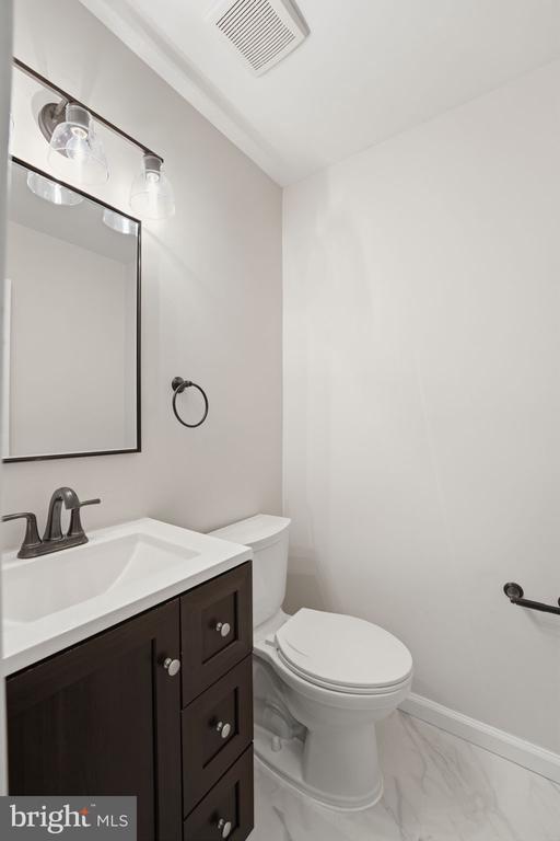 Building Photo - 1747 Cy Ct