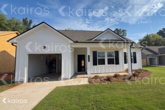 Building Photo - 138 Silver Maple Cir