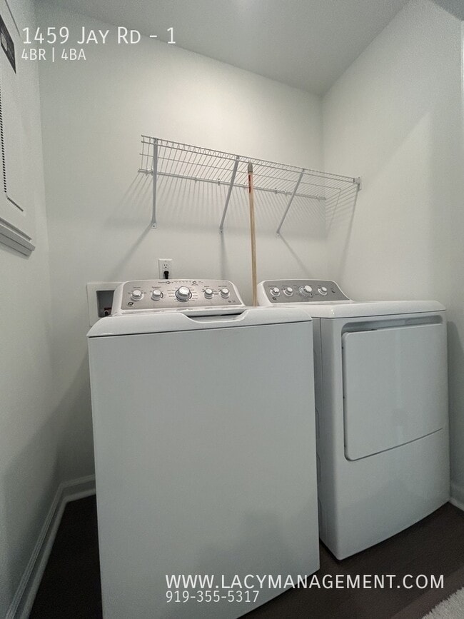 Building Photo - 1459 Jay Rd