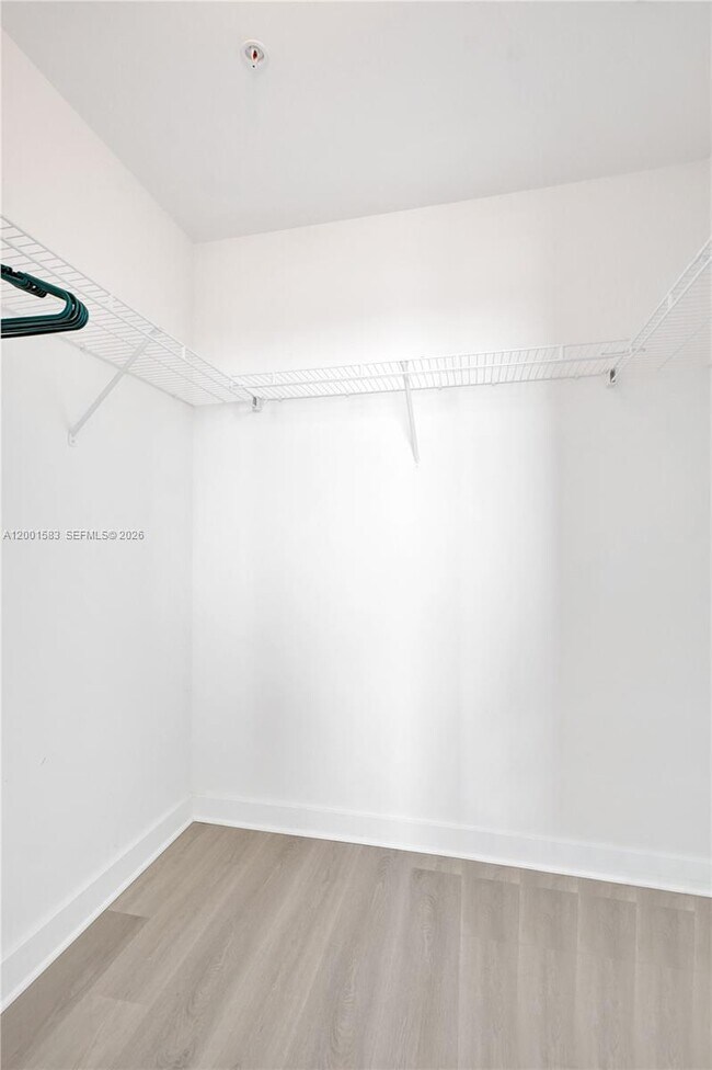 Building Photo - 1111 SW 1st Ave